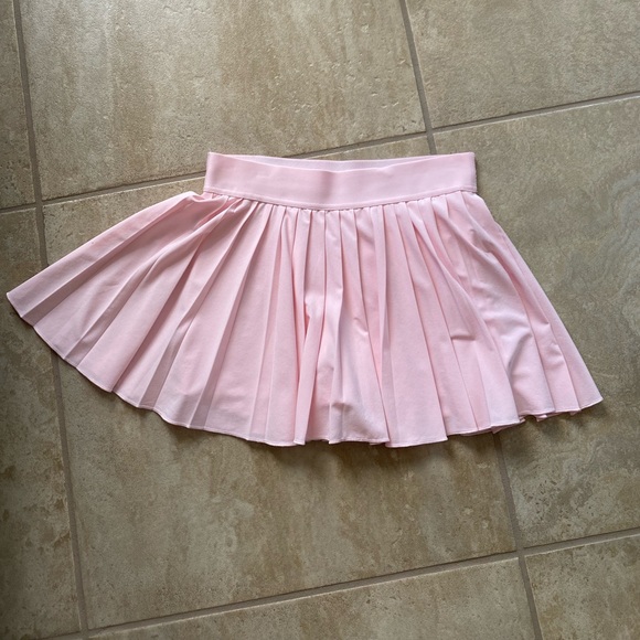Aritzia tna tennis skirt baby pink - Picture 2 of 4